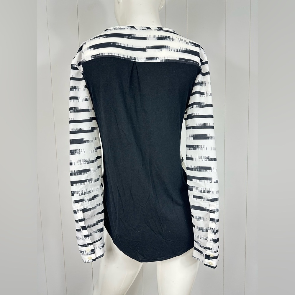 Calvin Klein Women Sz M Black & White Bold Graphic RollTab Tunic Top M Pullover - Picture 11 of 12